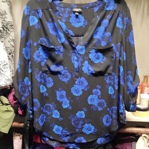 torrid Black V-Neck Blouse with Bright Blue Floral Print